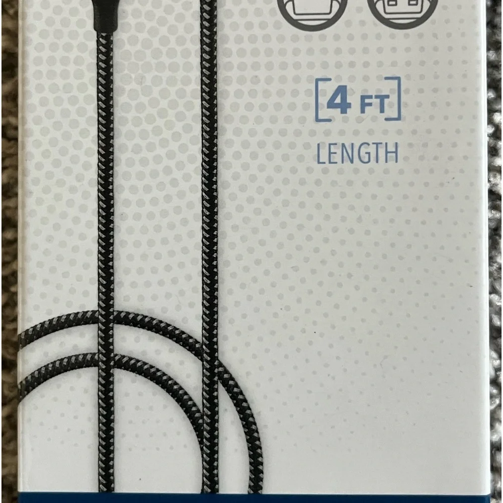 Insignia USB-C To USB 4’ Braided Charging Cord